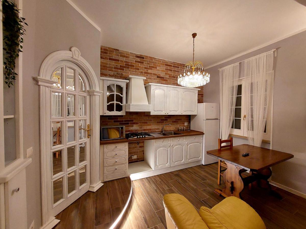 Casa Magnolia Appartement Pomezia Buitenkant foto