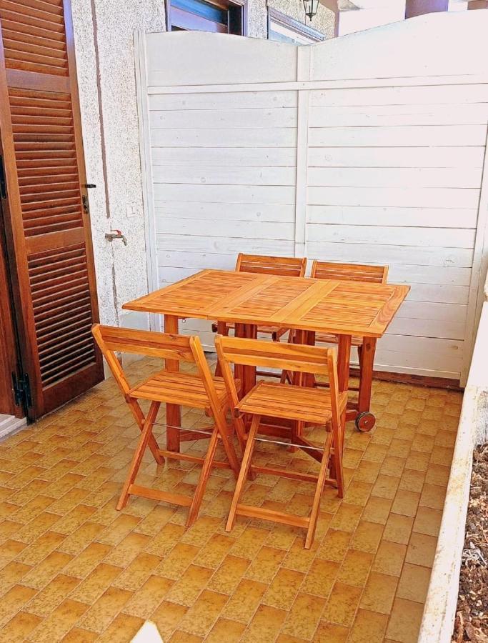 Casa Magnolia Appartement Pomezia Buitenkant foto