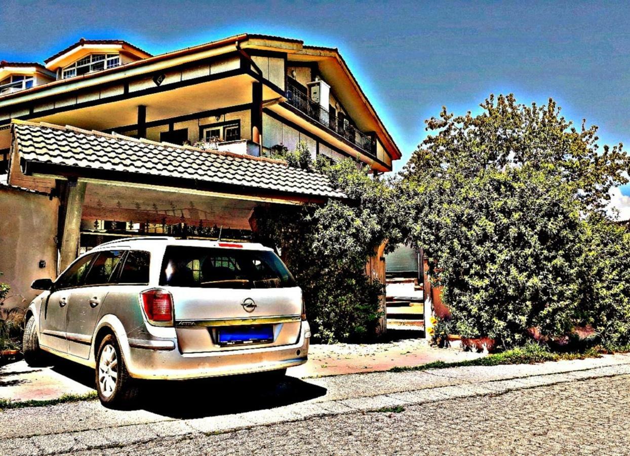 Casa Magnolia Appartement Pomezia Buitenkant foto