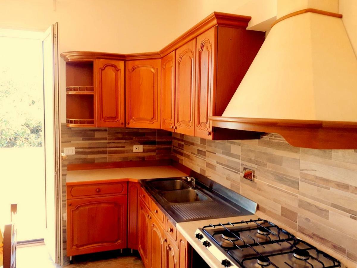 Casa Magnolia Appartement Pomezia Buitenkant foto