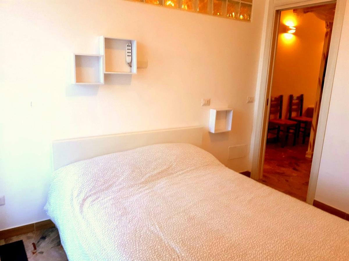 Casa Magnolia Appartement Pomezia Buitenkant foto