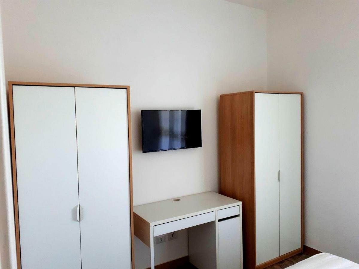 Casa Magnolia Appartement Pomezia Buitenkant foto